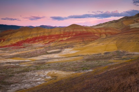 USA, Oregon, Mitchell, Painted Hills during sunset. Photo : Gary J Weathers