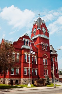USA, West Virginia, Parsons, Facade of old courthouse. Photo : Henryk Sadura