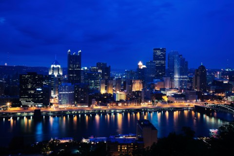 USA, Pennsylvania, Pittsburgh, Night skyline. Photo : Henryk Sadura