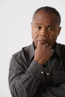 Portrait of mature man, studio shot. Photo : Rob Lewine