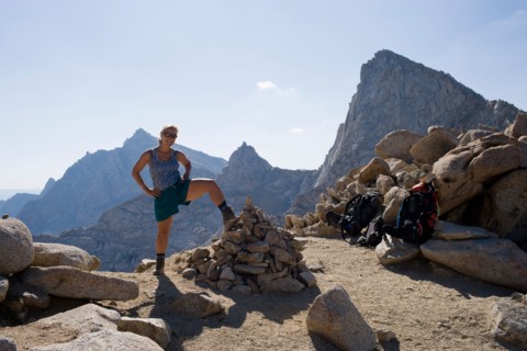 USA, California, Sequoia National Park, Five Lakes trail, Mid adult hiker posing. Photo : Noah