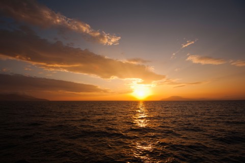 Greece, Aegean Sea horizon at sunrise.