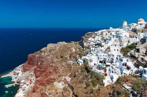 Greece, Cyclades Islands, Santorini, Oia, Town at coast.
