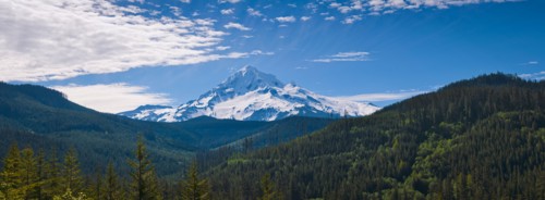 USA, Oregon, View of Mount Hood. Photo: Gary J Weathers
