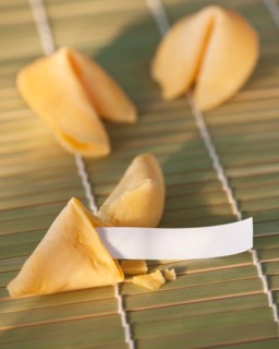 Close up of Chinese fortune cookies. Photo : Daniel Grill