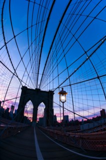USA, New York State, New York City, Manhattan, Brooklyn Bridge at dusk. Photo: Daniel Grill
