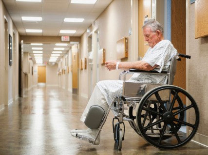 Senior man in hospital.