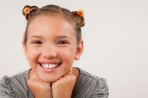 Studio portrait of girl (8-9). Photo : Rob Lewine