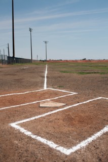 Baseball home plate. Photo : Winslow Productions