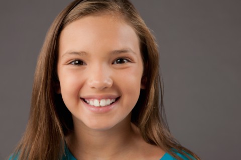 Studio portrait of girl (8-9). Photo : Rob Lewine