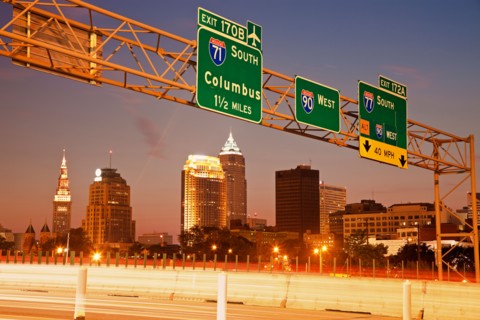 USA, Ohio, Cleveland, View from expressway at dusk. Photo: Henryk Sadura