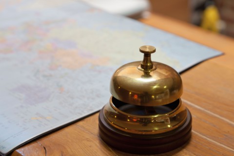 Service bell on desk. Photo : Jan Scherders