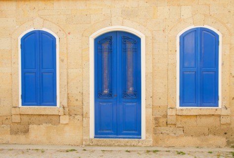 Turkey, Cesme, Alacati, facade of traditional house. Photo : Tetra Images