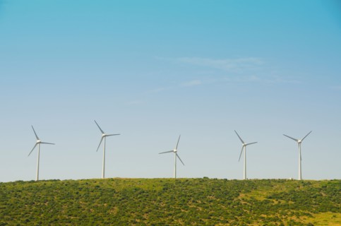 Turkey, Izmir, wind farm. Photo : Tetra Images