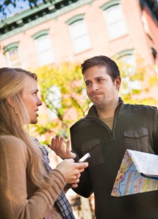 Young couple visiting city. Photo : Daniel Grill
