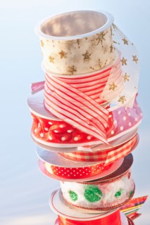 Close-up of christmas ribbons. Photo : Daniel Grill