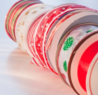Close-up of christmas ribbons. Photo : Daniel Grill