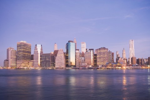 USA, New York State, New York City, City skyline at dusk. Photo : fotog