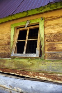 USA, Colorado, Old abandoned log cabin. Photo: John Kelly