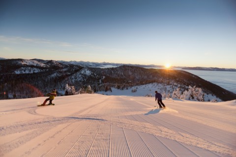 USA, Montana, Whitefish, Tourists on ski slope. Photo : Noah Clayton