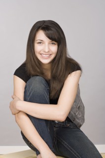 Portrait of teenage girl (16-17). Photo : Rob Lewine