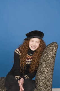 Portrait of teenage girl (16-17). Photo : Rob Lewine