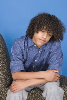 Portrait of teenage boy (14-15). Photo : Rob Lewine