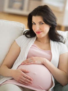 Portrait of pregnant woman.
