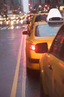 USA, New York state, New York city, taxi cars in traffic jam. Photo : fotog