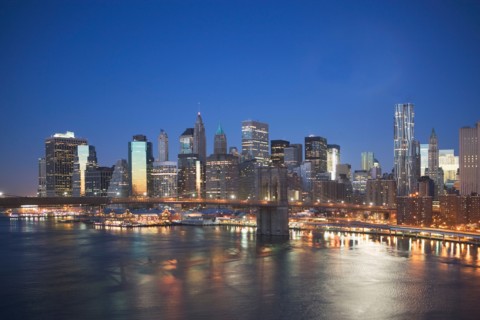 USA, New York state, New York city, Brooklyn Bridge with cityscape at night. Photo : fotog