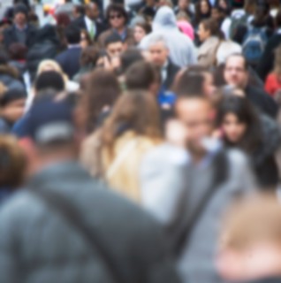 USA, New York State, New York City, blurred motion of pedestrians. Photo : fotog