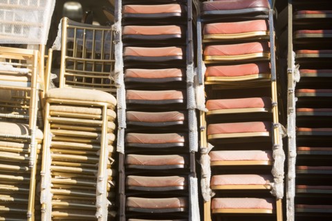 USA, New York, New York City, Close up of chairs in stacks. Photo : fotog