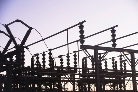 USA, New York, New York City, Silhouette of transmission tower at dusk. Photo : fotog