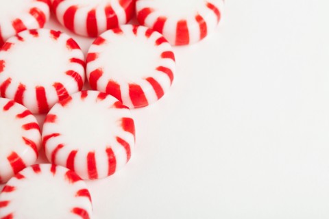 Red and white candies, studio shot. Photo : Sarah M. Golonka