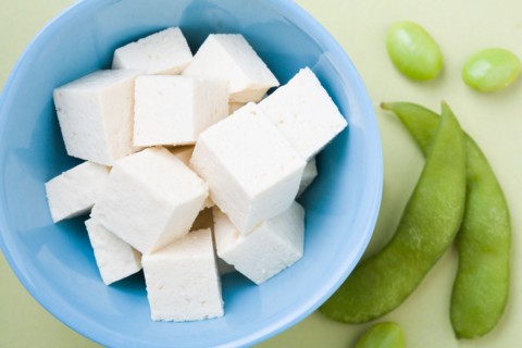 Tofu and edamame, studio shot. Photo : Kristin Lee
