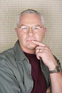 Studio portrait of senior man. Photo : Rob Lewine
