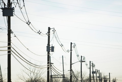 USA, New York, New York City. Power lines. Photo : fotog