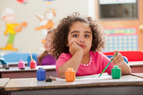 Children (2-3, 4-5) during art classes. Photo : Mike Kemp