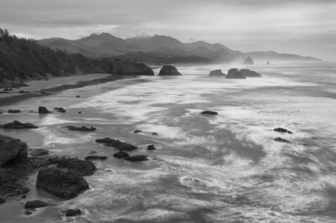 USA, Oregon, Clatsop County. Cannon Beach. Photo : Gary Weathers