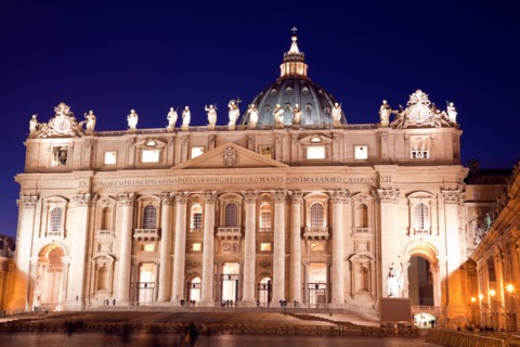 Italy, Vatican City . St. Peter's Basilica? at dusk . Photo : Henryk Sadura
