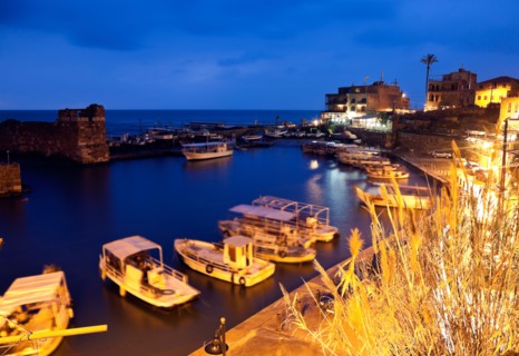 Lebanon, Byblos. Harbour at dusk. Photo : Henryk Sadura