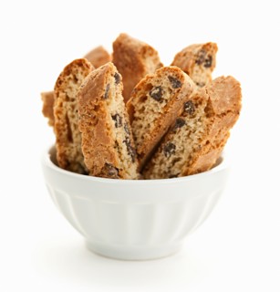 Biscuits in bowl. Photo : Elena Elisseeva