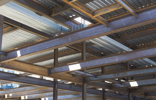 Close up of construction frame. 
Photo : fotog