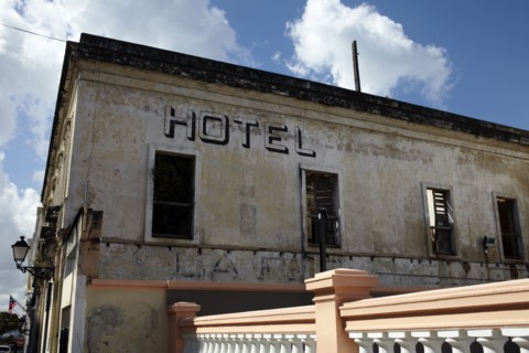 Puerto Rico, Old San Juan, Hotel facade. 
Photo : Winslow Productions