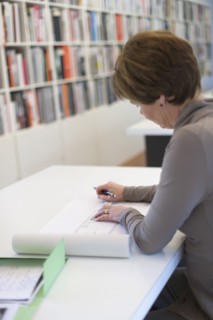 Employee of design agency at work. 
Photo : Jan Scherders