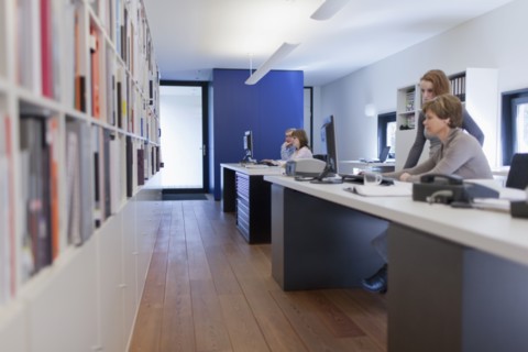 Employee of design agency at work. 
Photo : Jan Scherders