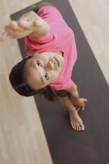 Young woman exercising. 
Photo : Rob Lewine