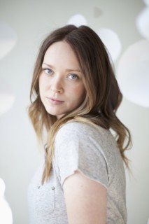Portrait of serene young woman. 
Photo : Jessica Peterson