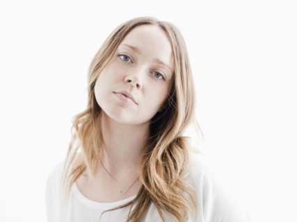Portrait of serene young woman. 
Photo : Jessica Peterson
