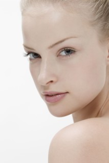 Beauty portrait of woman. Photo : Jan Scherders